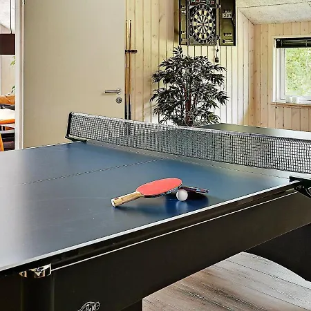 14 Person In Holiday home